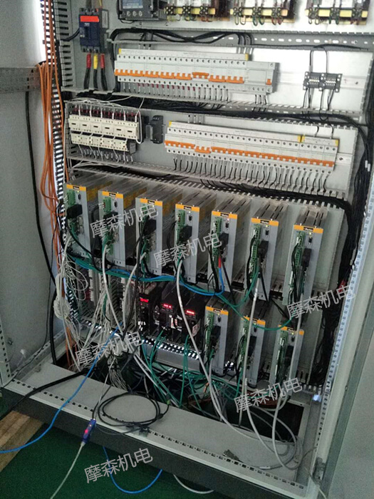 防爆伺服電機(jī)在纖維膜設(shè)備上的應(yīng)用1T.jpg